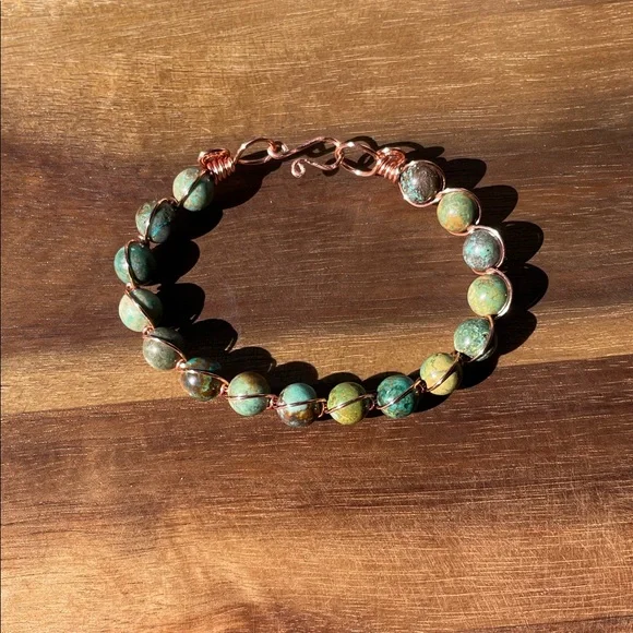Natural Turquoise and copper-tone wire wrapped bracelet - Picture 2 of 4